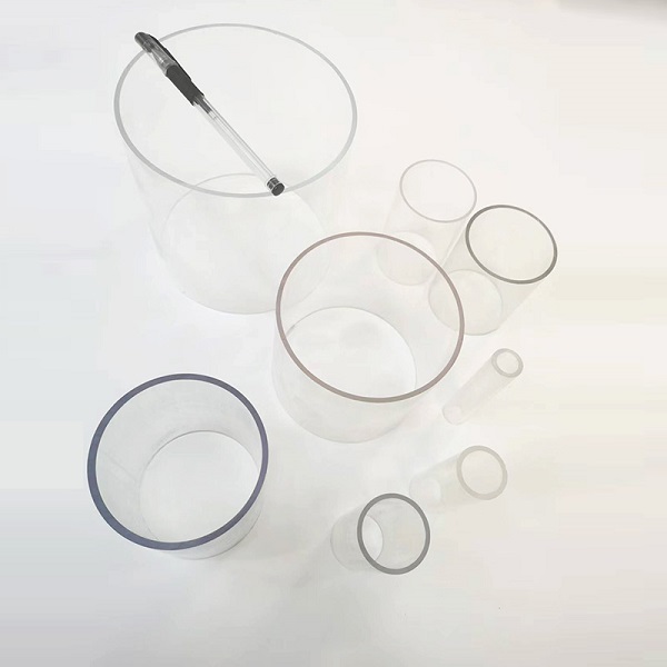 Površinska obdelava polikarbonatnih cevi.